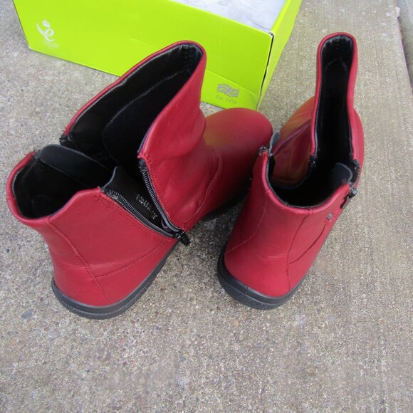new red Hotters ankle boots - Picture 4 of 5